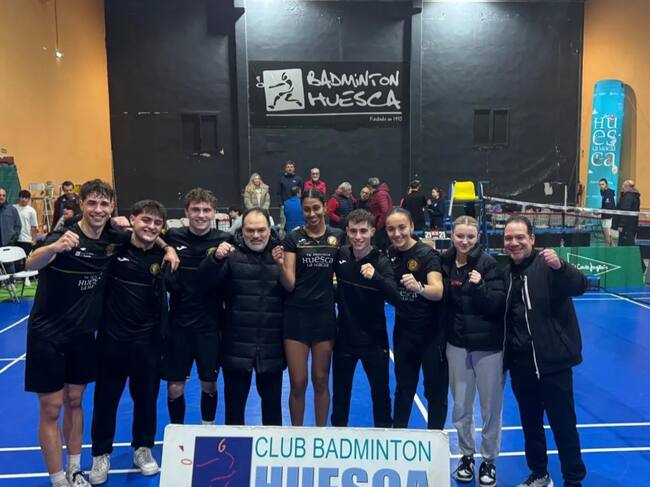 Equipo del Bádminton Huesca la Magia