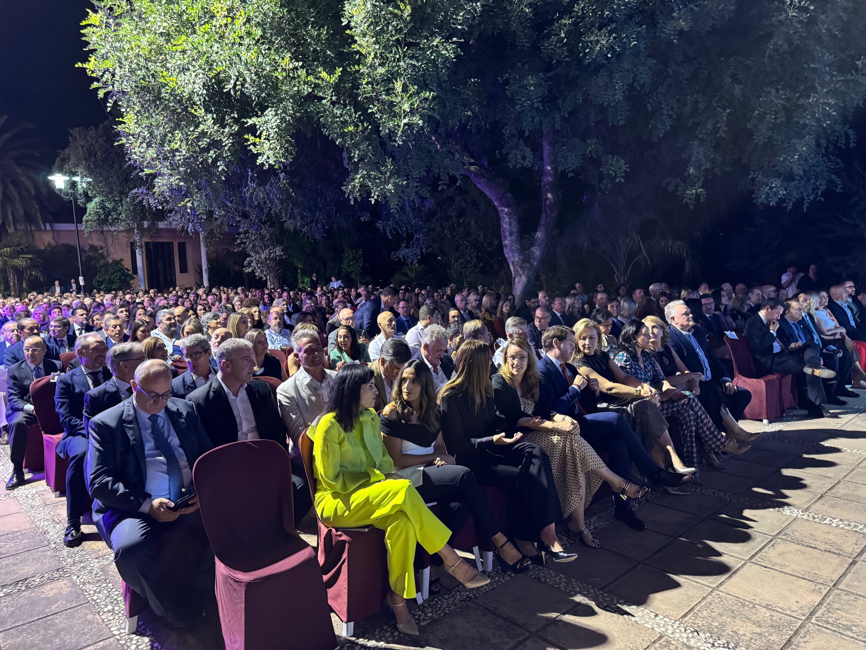Público asistente a la gala en el Jardín Botánico