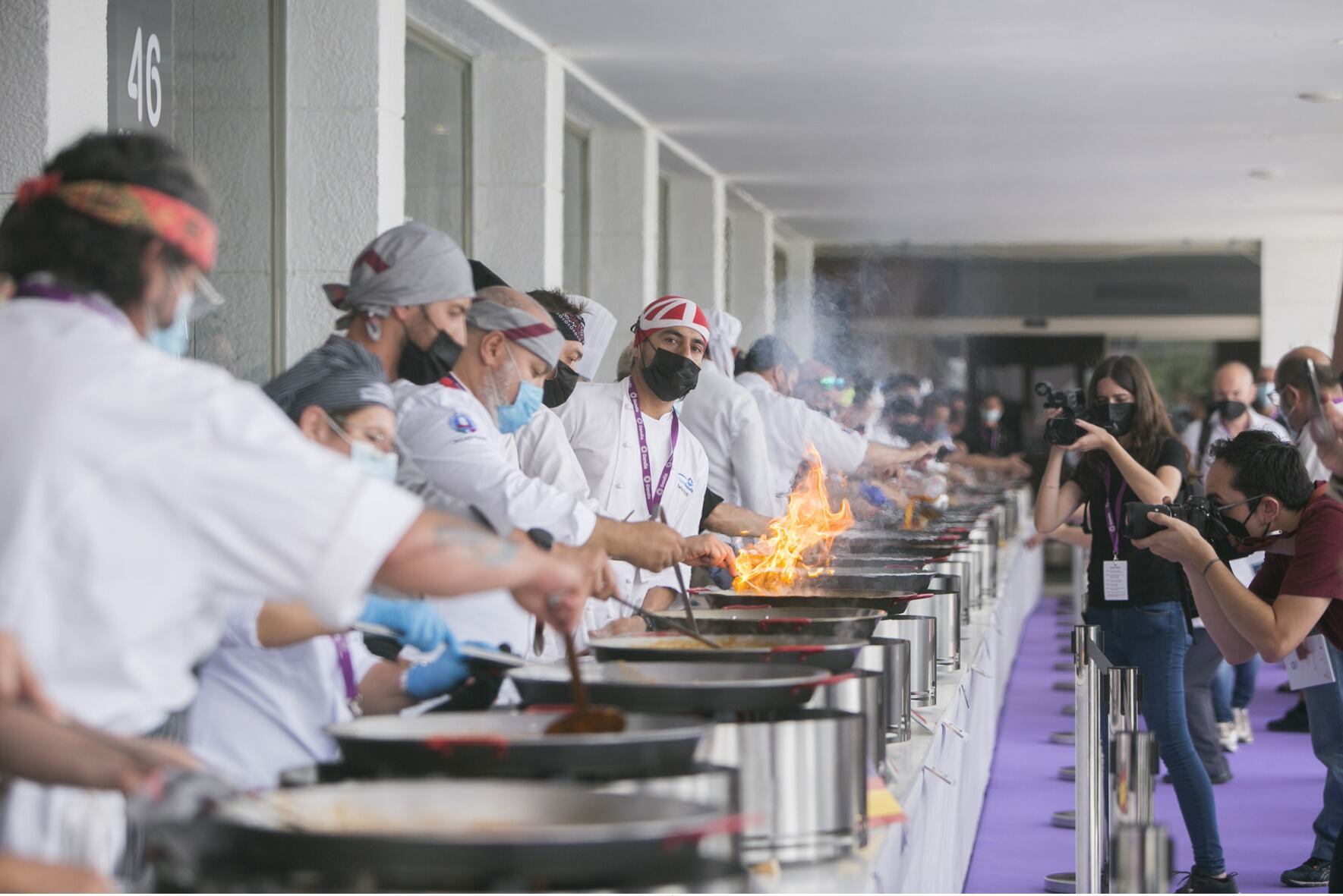 Un momento del cocinado de la pasada edición del concurso.