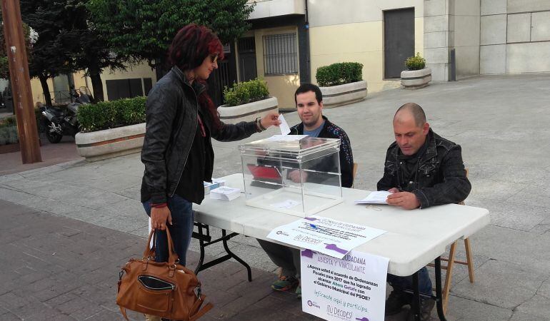 Más de 500 vecinos han votado en la consulta del grupo municipal