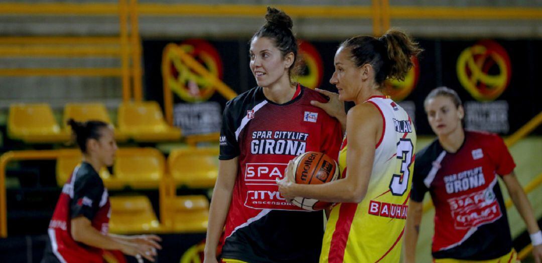 Bea Sánchez i Laia Palau.