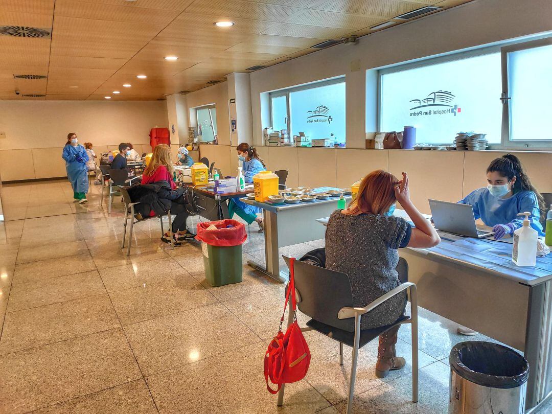 Vacunación al personal docente