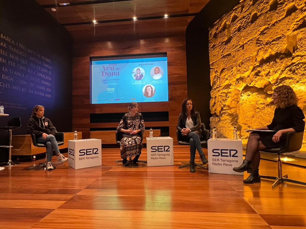 Helena Llagostera, Aïda Sánchez i Elena Juncosa