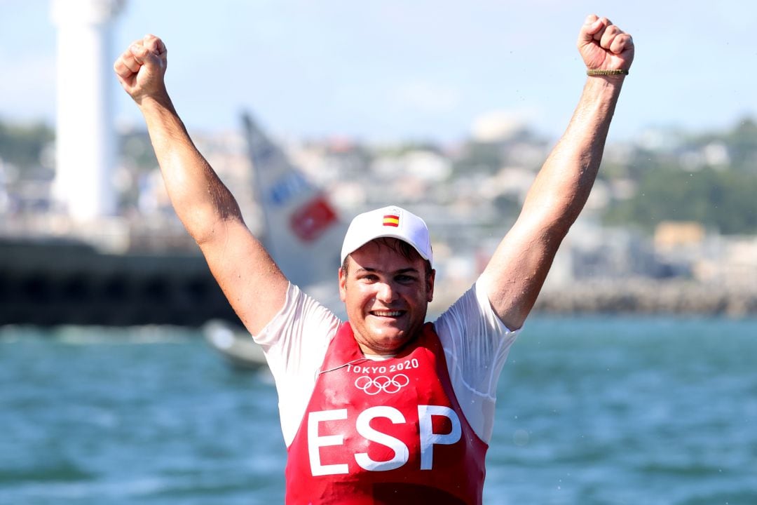 Joan Cardona celebra su bronce olímpico en Tokio 2020