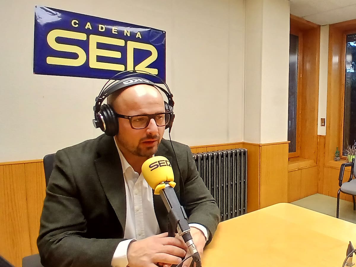 Alberto Izquierdo reivindica un PAR “joven, útil y determinante” y coloca la vivienda, la sanidad y la seguridad como ejes de su programa