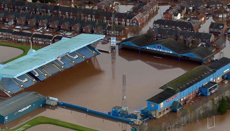 El estadio del Carlisle United, totalmente inundado