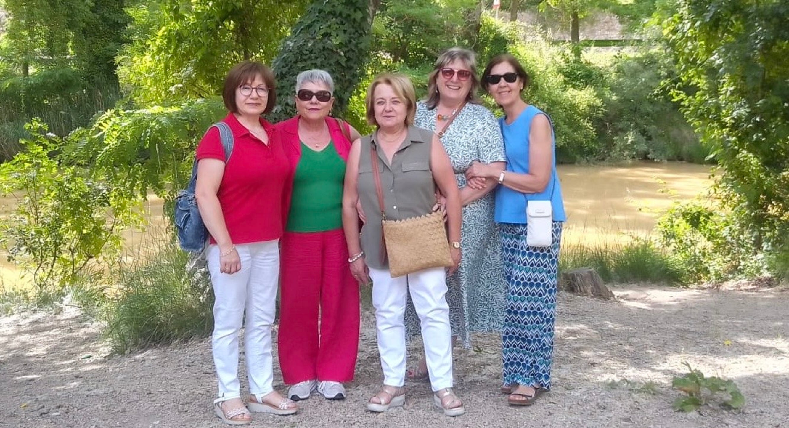 Concepción Durán con sus amigas.