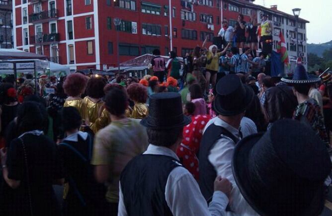 Imagen de aglomeración captada en los últimos "loinaces" de Beasain el pasado 7 de junio