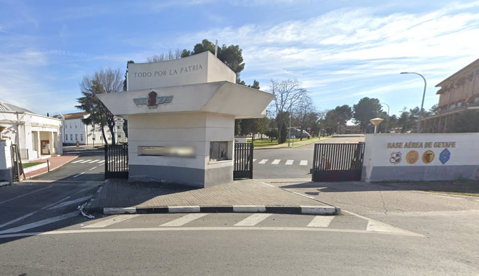 Entrada a la Base Aérea de Getafe.