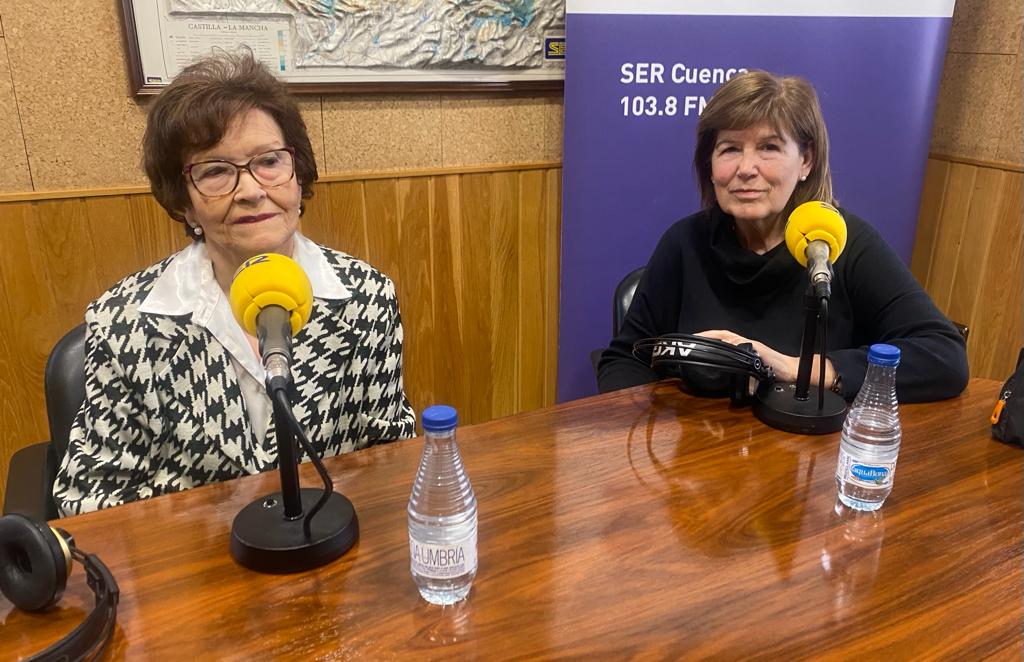 Isolina Martínez y Luz González en el estudio de SER Cuenca.