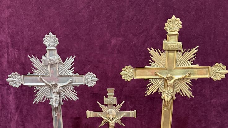 Jose Manuel Ruiz, vicepresidente de la Hermandad del Cristo de las Tres Caídas de Almagro: "Estamos muy contentos por haber recuperado estas piezas antiguas de gran valor para nuestra hermandad"