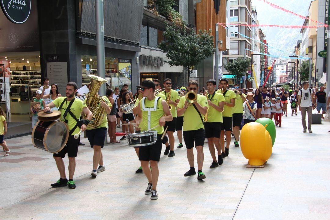 La tradicional Cercavila ha donat el tret de sortida a la Festa Major d'Escaldes.