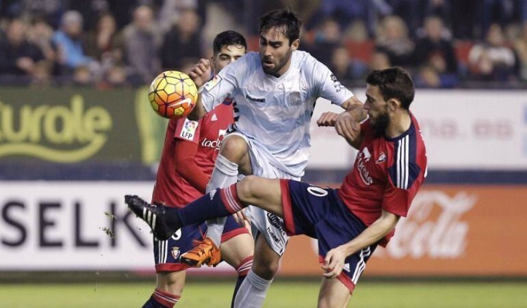 La UD. Llagostera visita Mendizorroza este domingo por la tarde.