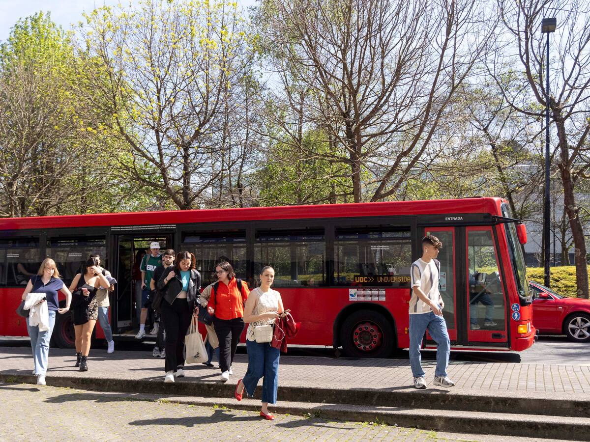 La Compañía de Tranvías confía en mantener la gestión del bus urbano en A Coruña
