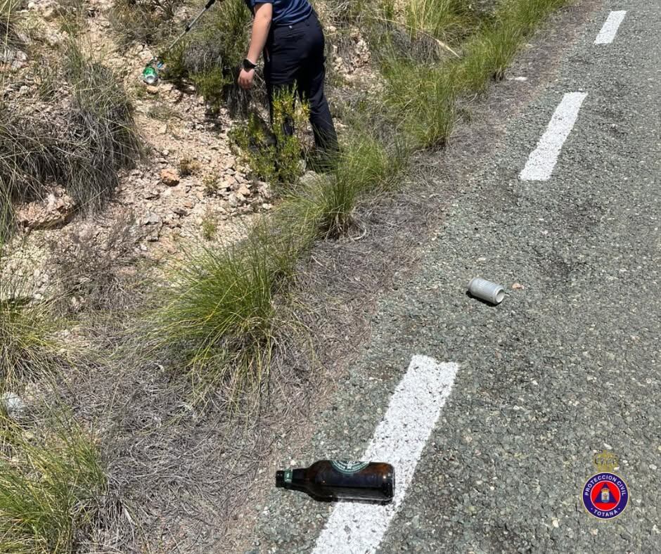 Basura en la cuneta