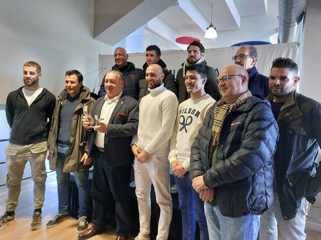 Una representación de la SD Huesca acompañó a Agustín Lasaosa