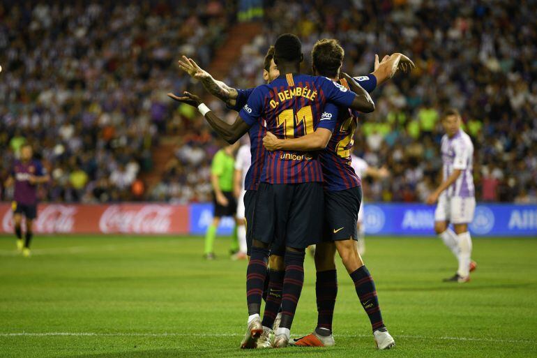 Players of Barcelona celebrates after Ousmane Dembele scores the first goal during the La Liga match between Real Valladolid CF and FC Barcelona at Jose Zorrilla on August 25, 2018 in Valladolid, Spain.