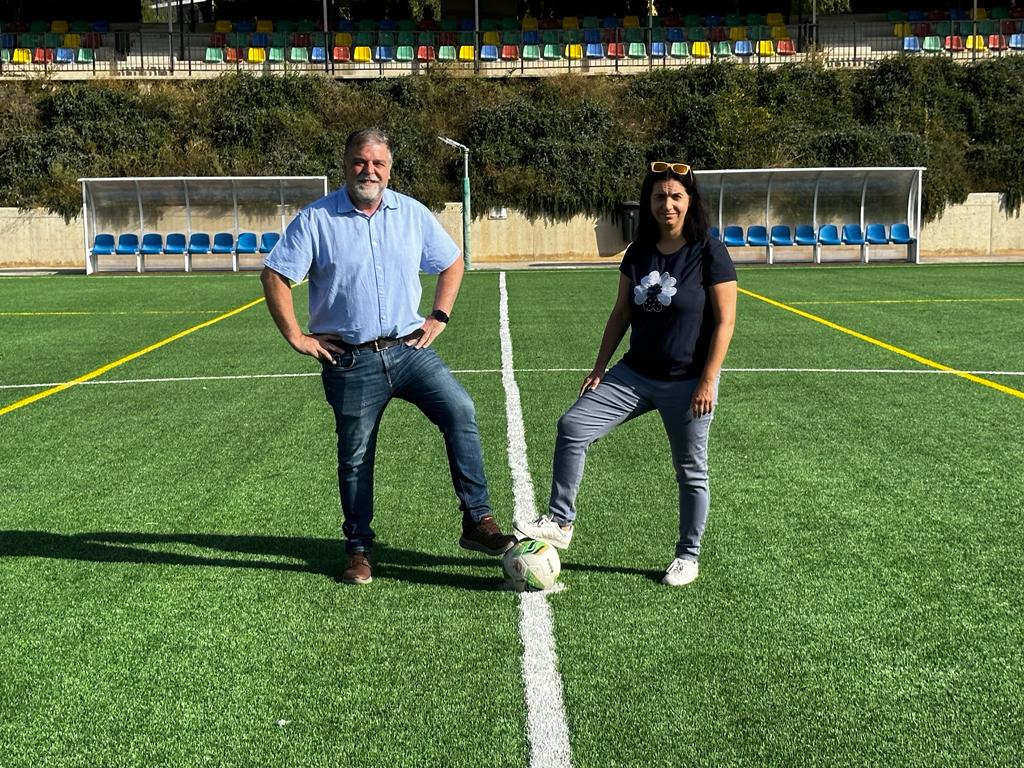 Renovación del césped del Campo Luiche