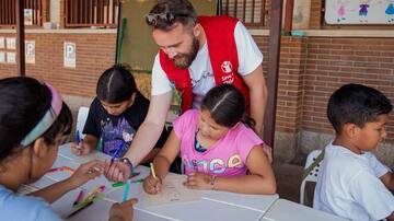 El alumnado con menos recursos tiene dos veces más posibilidades de repetir curso, según Save the Children