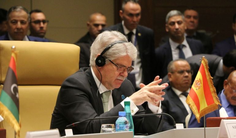 El ministro español de Asuntos Exteriores, Alfonso Dastis, al inicio de la cumbre ministerial del grupo 5+5, que agrupa a los países ribereños del Mediterráneo.