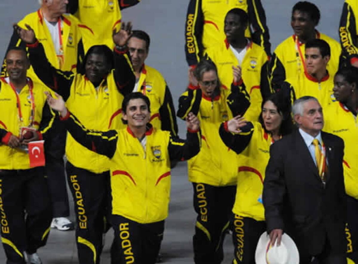 La delegación de Ecuador presenta a su equipo en Pekín