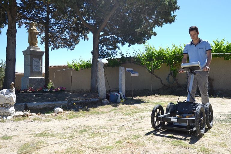 Trabajos del georadar en Gotarrendura