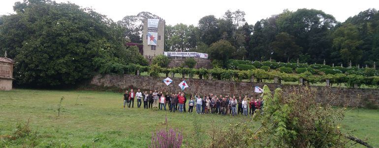 Activistas del BNG en el interior del Pazo de Meirás