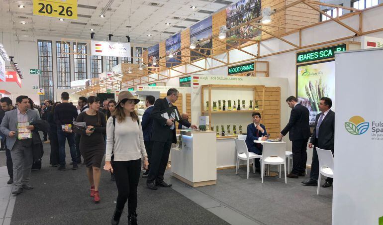 Expositores de cooperativas agrarias de Granada en la feria FruitLogistica 2018 en Berlín (Alemania)