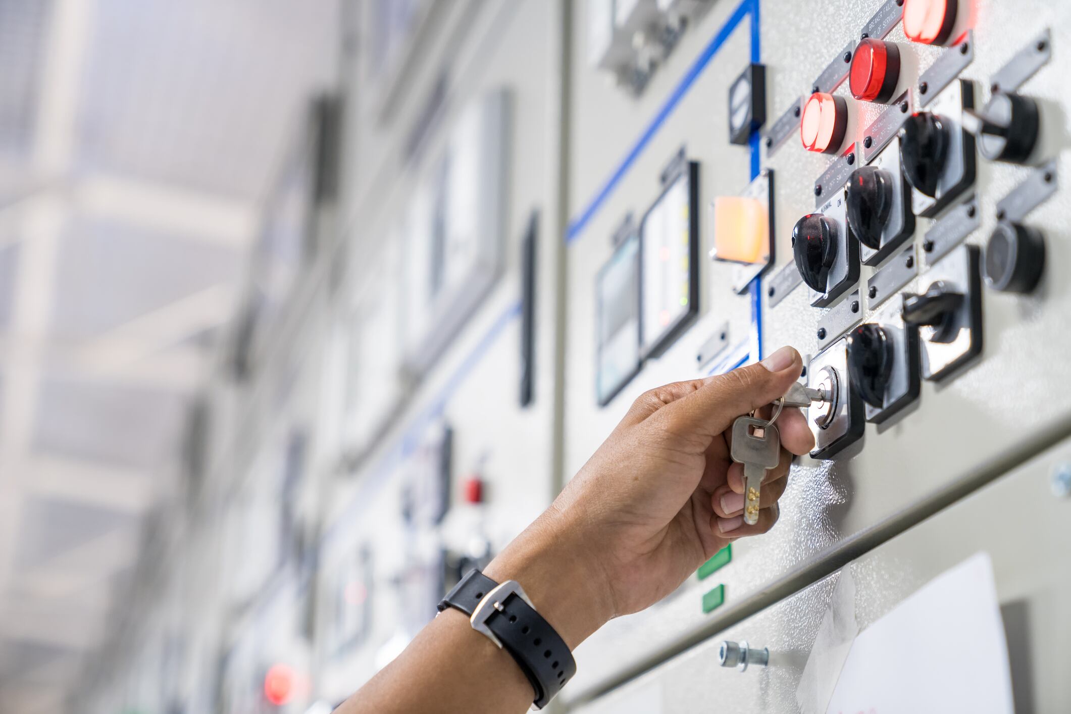 Comunidad autónoma y ayuntamientos adoptan medidas para contener el gasto energético