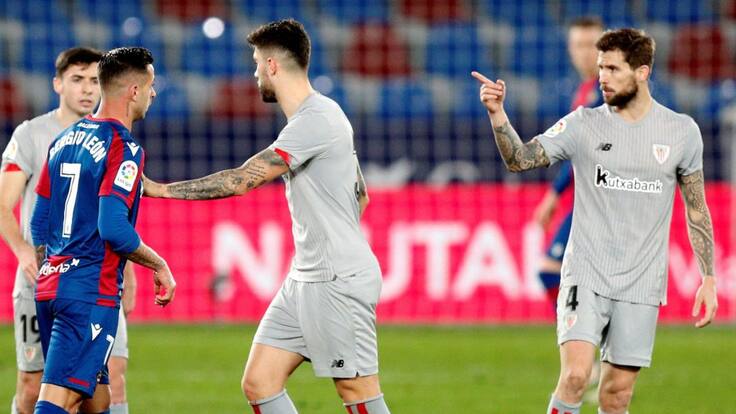 Iturralde González analiza la posible sanción a Iñigo Martínez