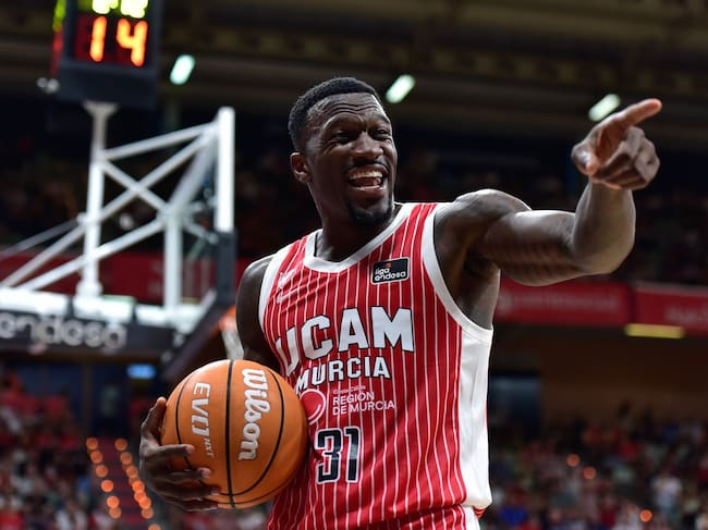 Dylan Ennis en el partido ante Andorra