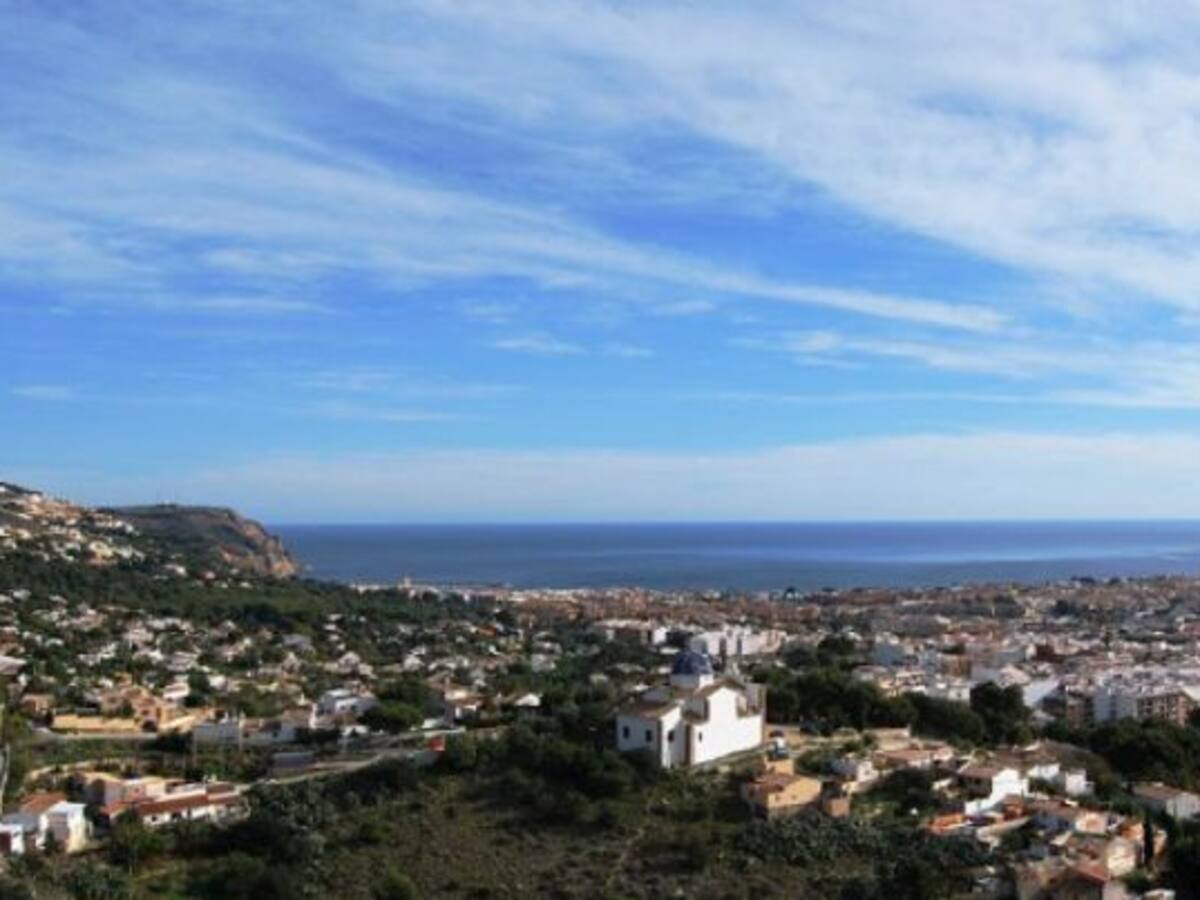 Detenida en Xàbia por robar a ancianos por el método "del abrazo"