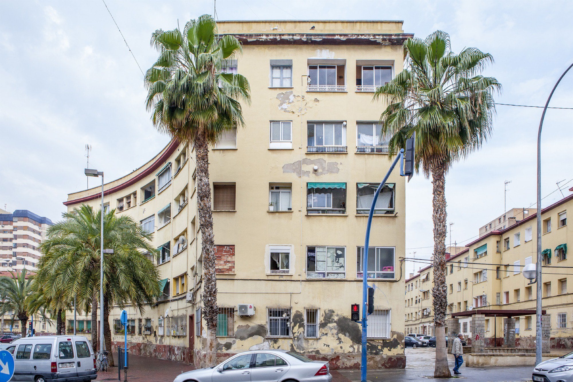 Generalitat adjudica las obras para el inicio de la regeneración urbana del barrio Miguel HernándezPOLITICA 
GENERALITAT VALENCIANA