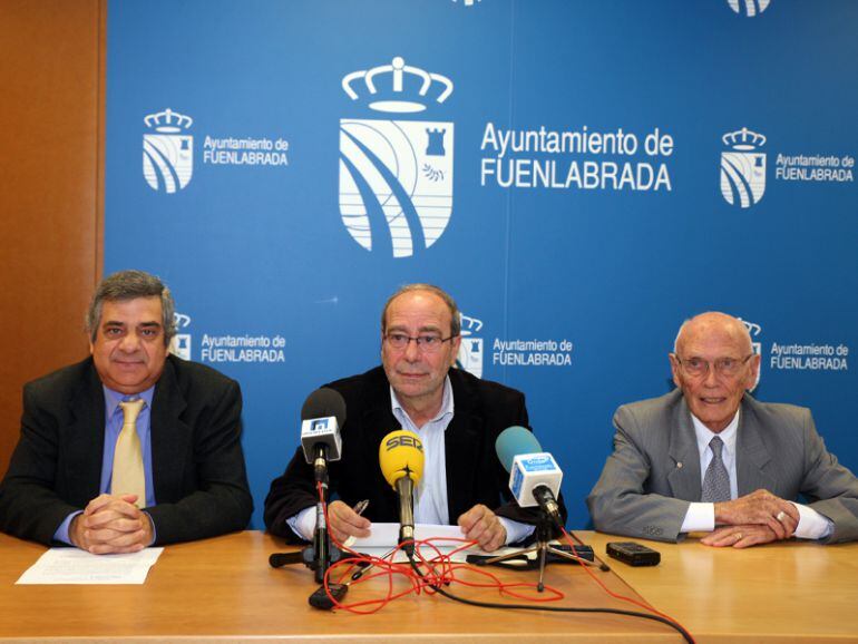 Manuel Robles renueva el convenio de colaboración con Cruz Roja.