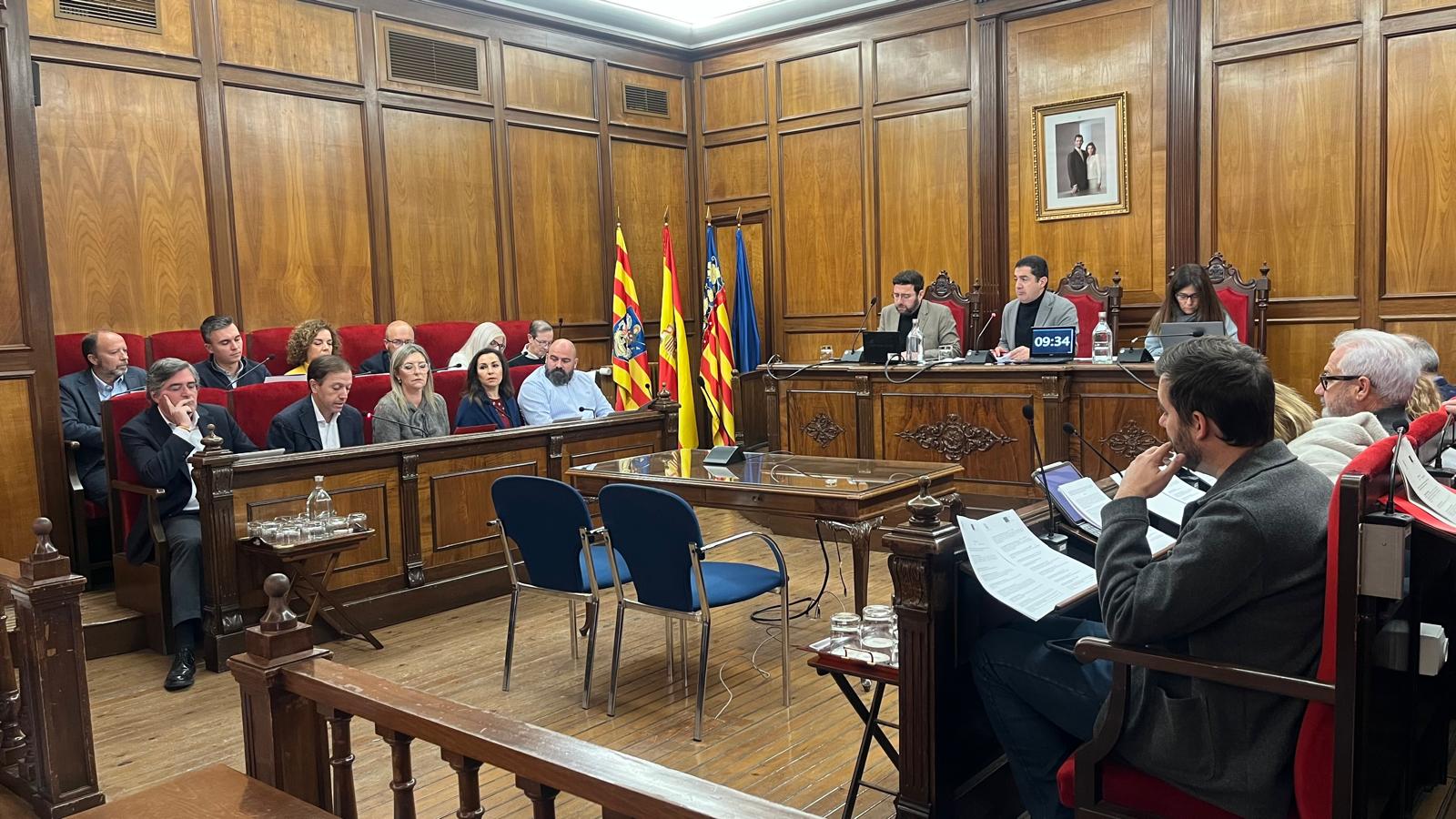 El edil del PP, Gabriel Guillem, en una intervención en el pleno celebrado este lunes en el Ayuntamiento de Alcoy.