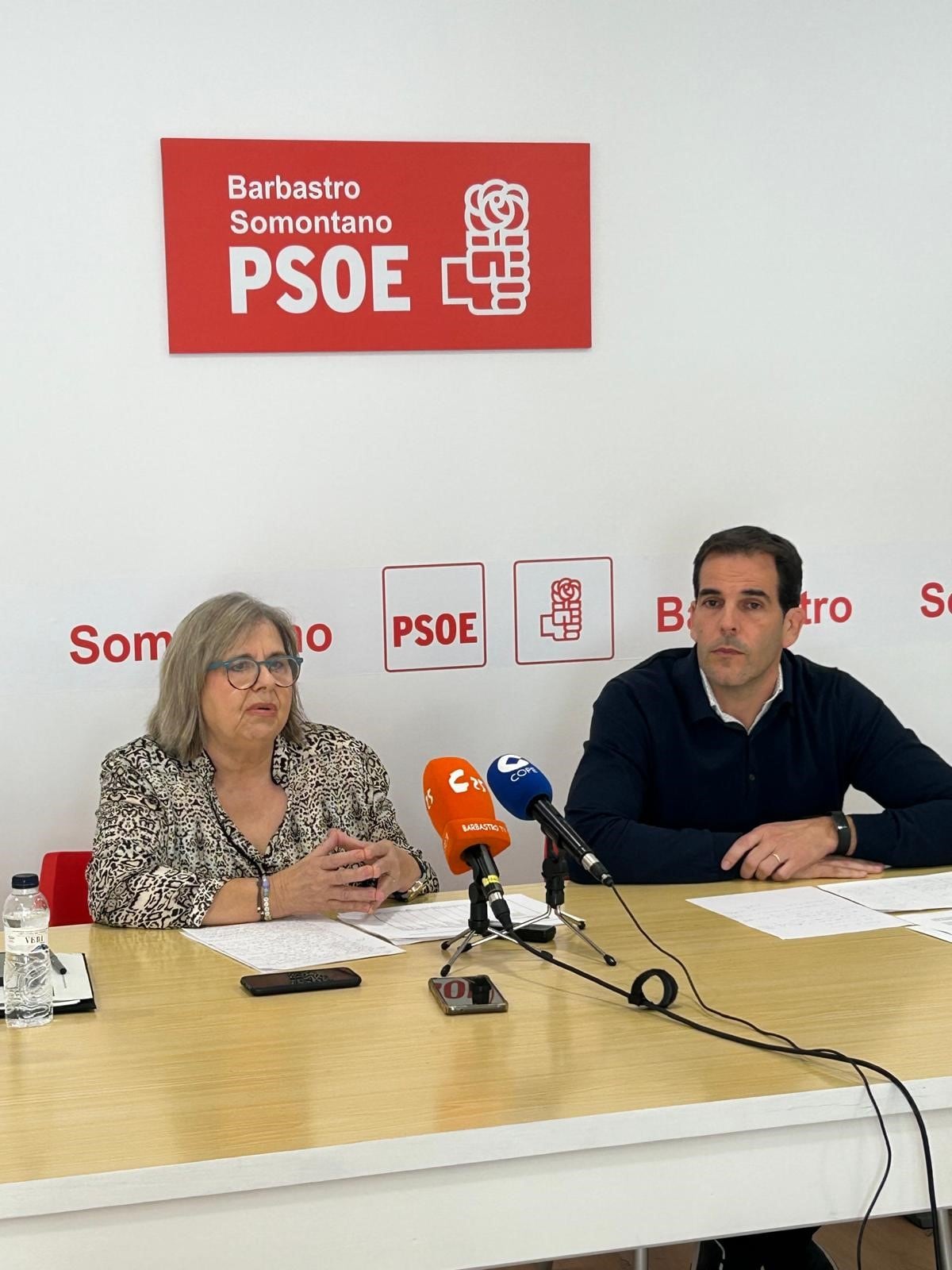 María José Grande y Daniel Gracia en rueda de prensa