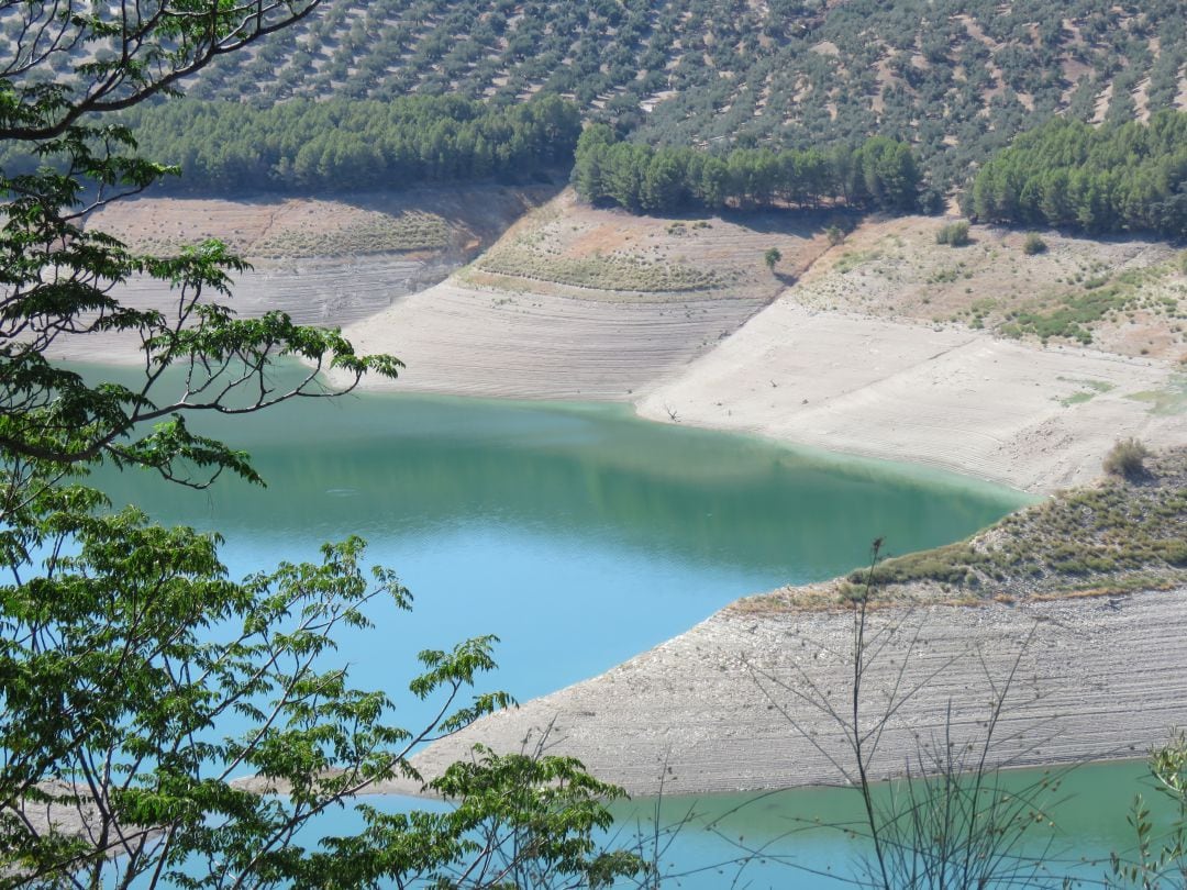 Situación del embalse de Iznájar