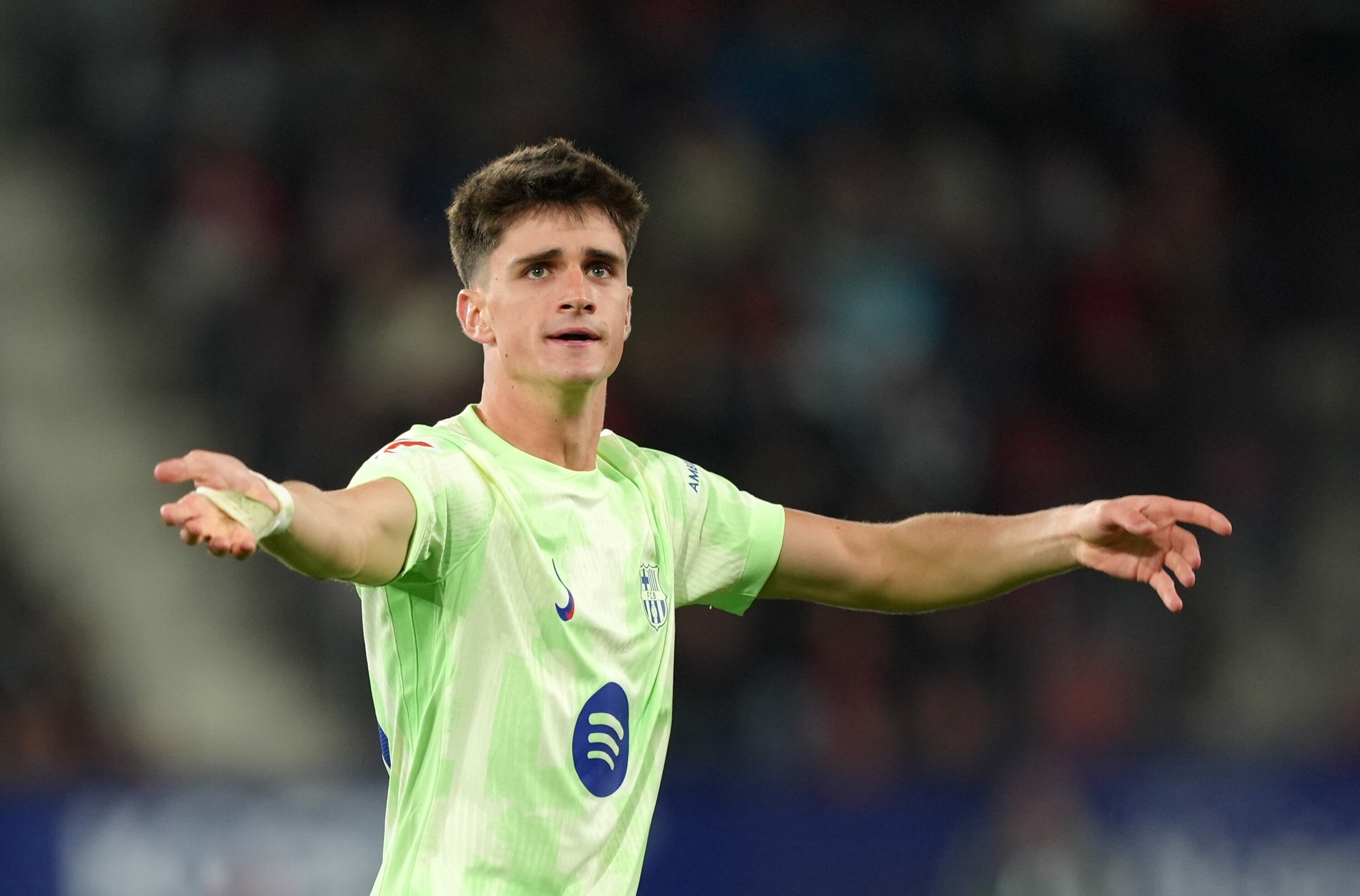 PAMPLONA, SPAIN - SEPTEMBER 28: Pau Victor of FC Barcelona celebrates scoring his team&#039;s first goal during the LaLiga match between CA Osasuna and FC Barcelona at Estadio El Sadar on September 28, 2024 in Pamplona, Spain. (Photo by Juan Manuel Serrano Arce/Getty Images)