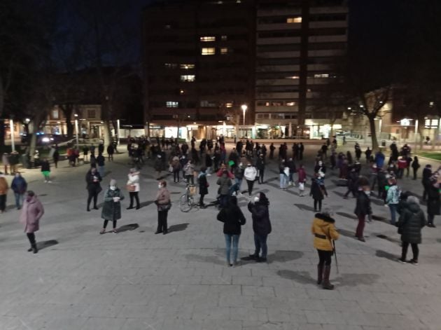 El Parque del Salón ha acogido la concentración del Día de la Mujer en Palencia