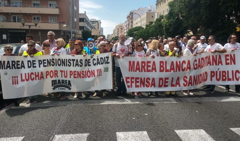 Manifestación de la Marea Blanca de Cádiz