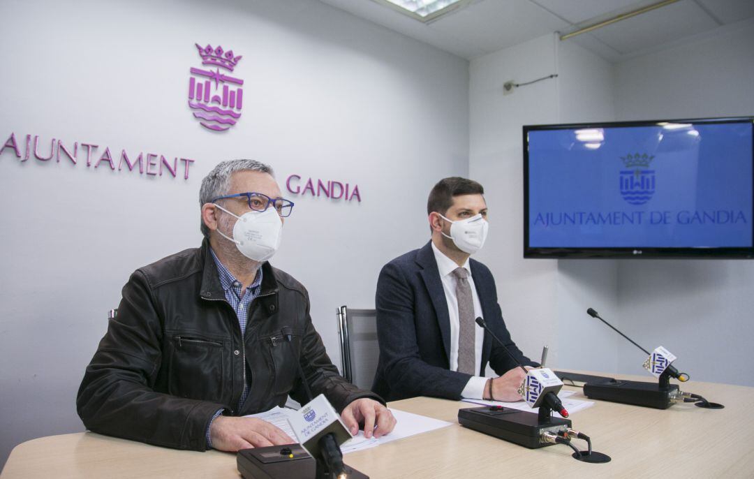 Josep Alandete y José Manuel Prieto, dan cuenta de la Junta Local de Gobierno