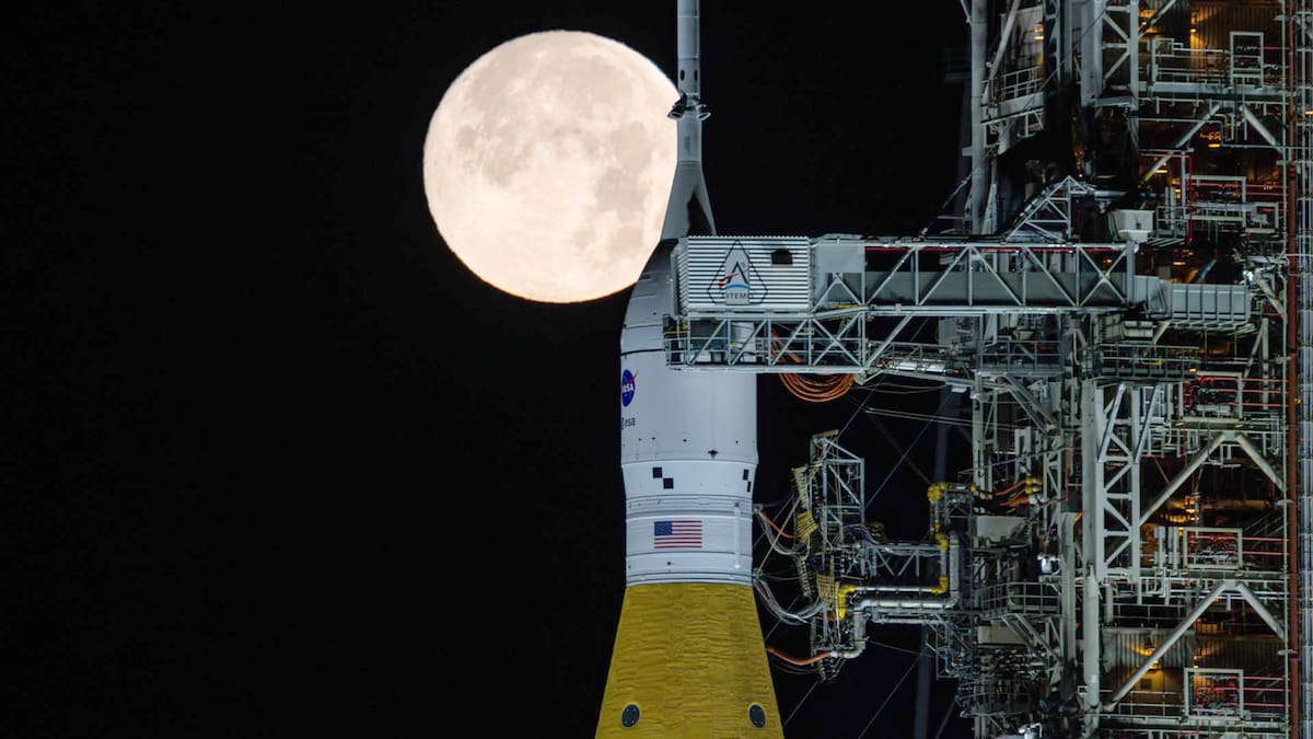 La NASA aplaza la misión tripulada a la Luna que lanzaba este fin de semana tras parar las pruebas por una fuga de combustible