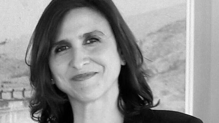 Firma Rosario Pérez, "De cobardes y valientes"