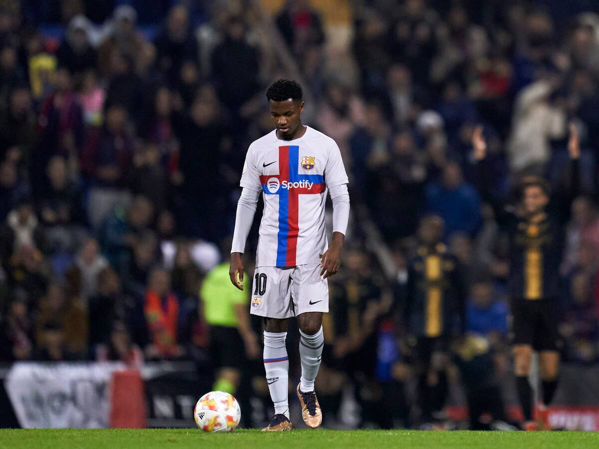 Ansu Fati salva al Barça de un batacazo histórico frente al Intercity en la Copa del Rey