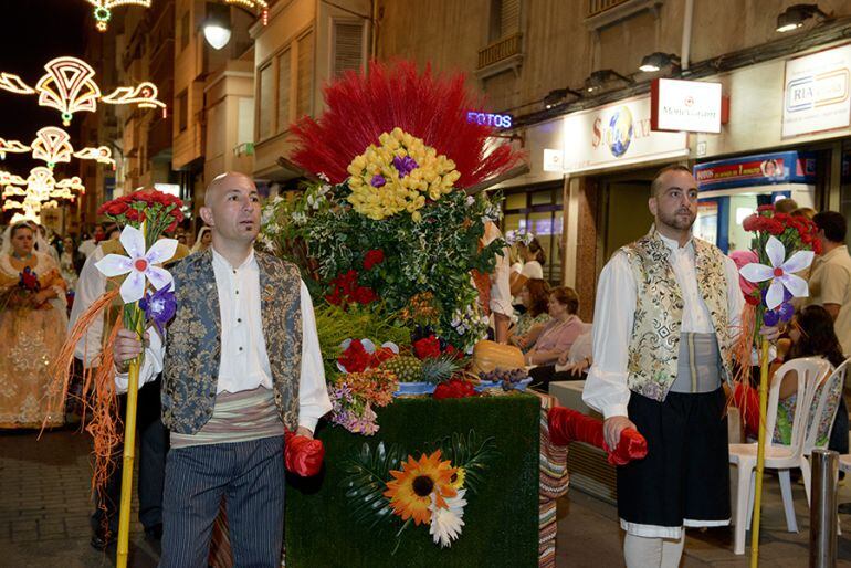 Ofrenda de Flores a los Santos Patronos