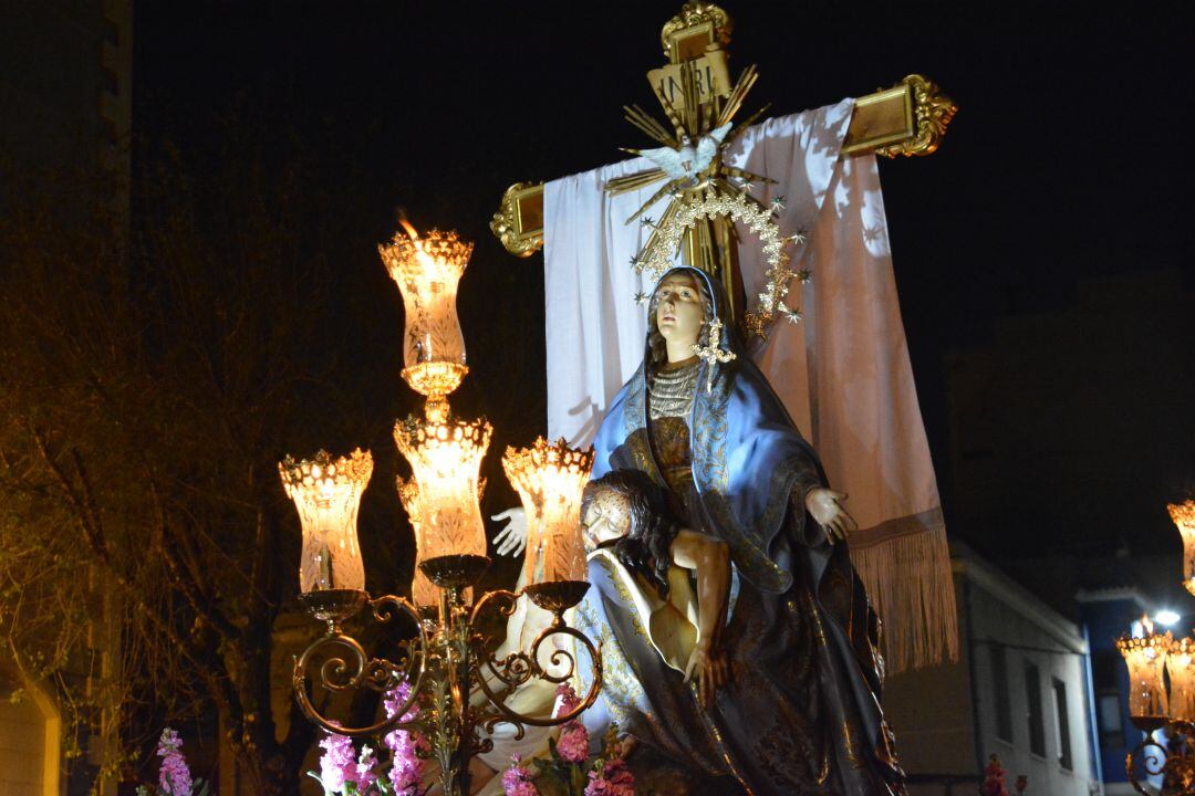 La Piedad y el Perdón regresa a la Inmaculada de Elda