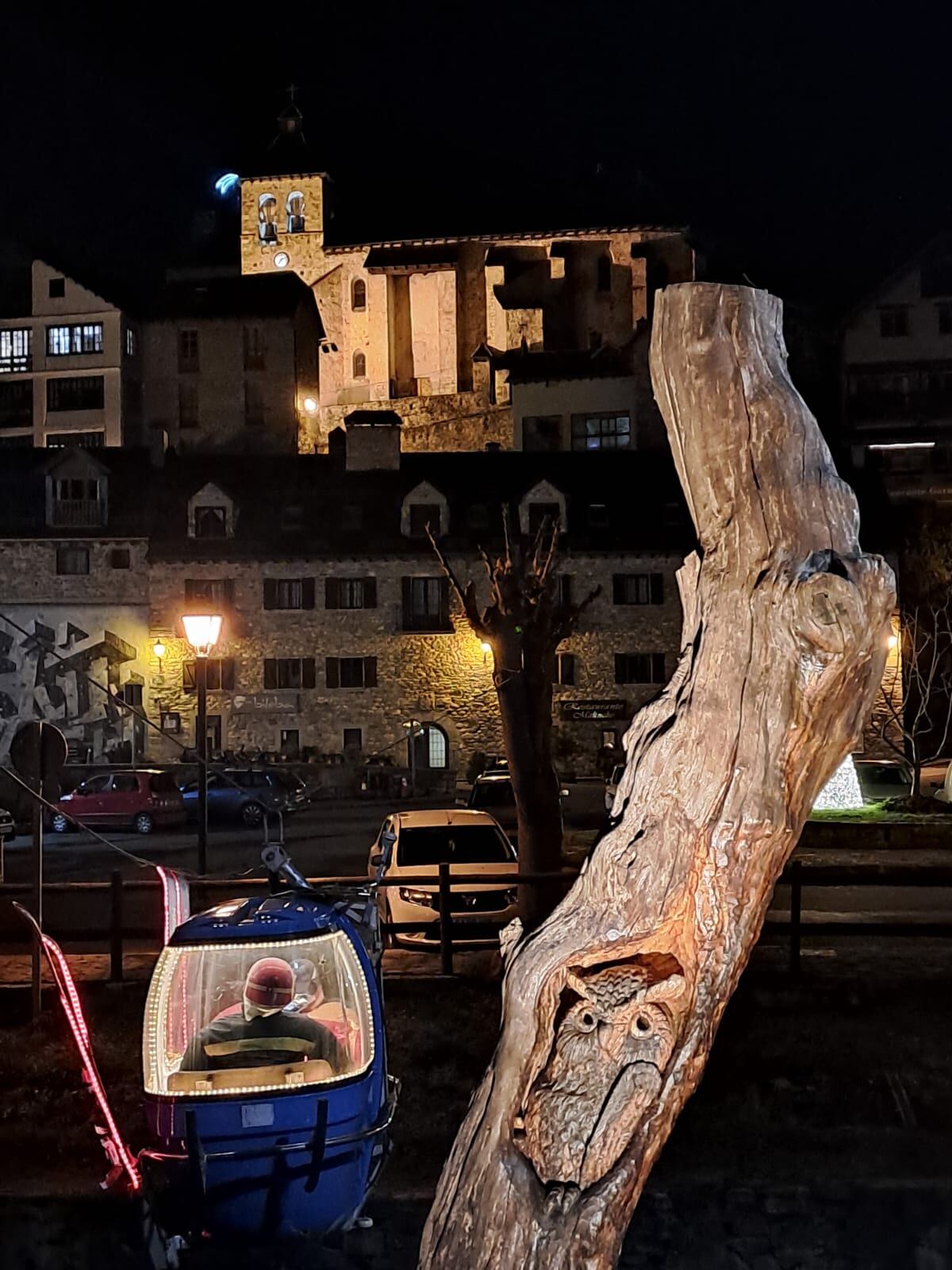 Sallent con la iglesia al fondo las pasadas navidades