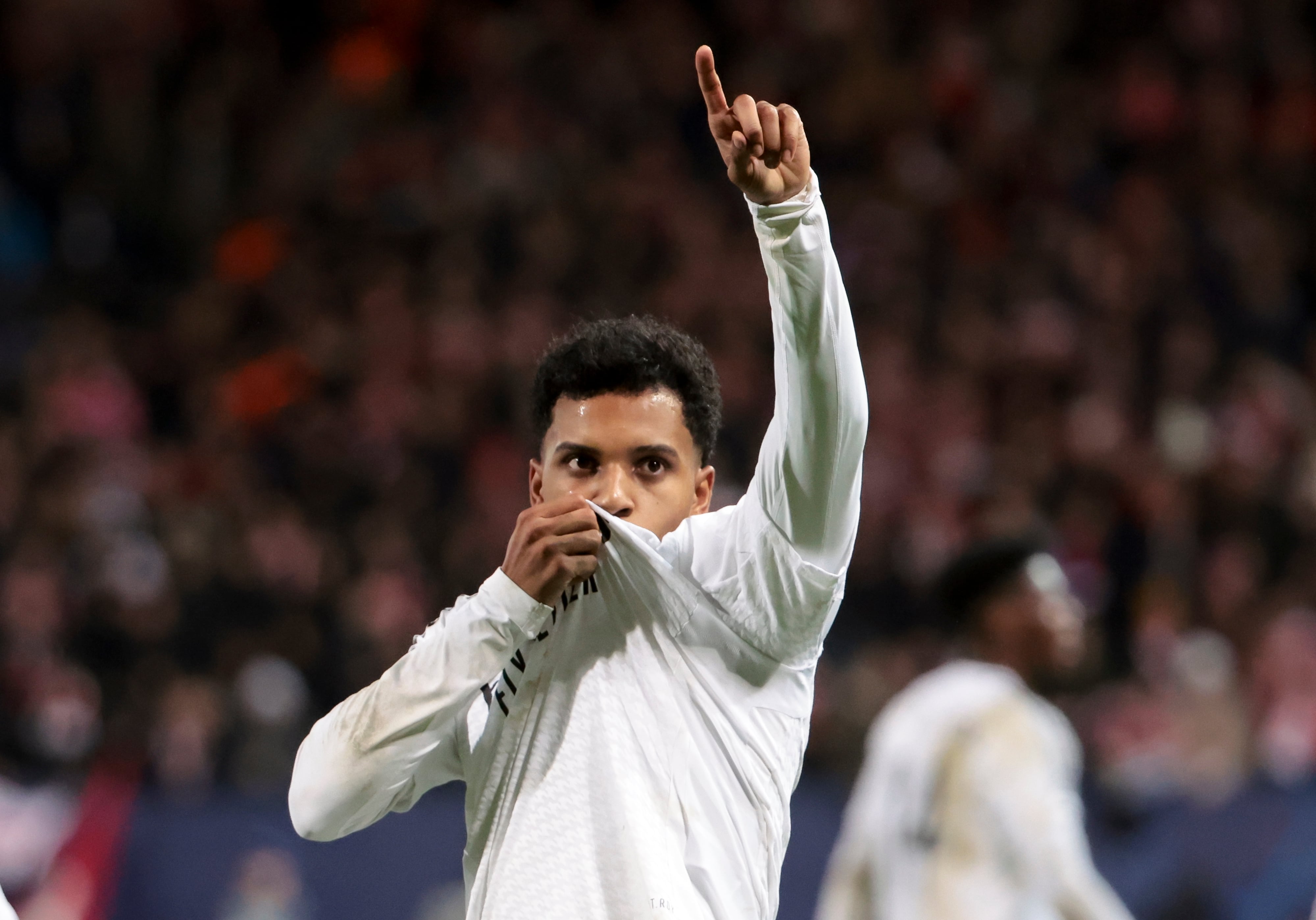 Rodrygo Goes celebra un gol con el Real Madrid frente al Brest