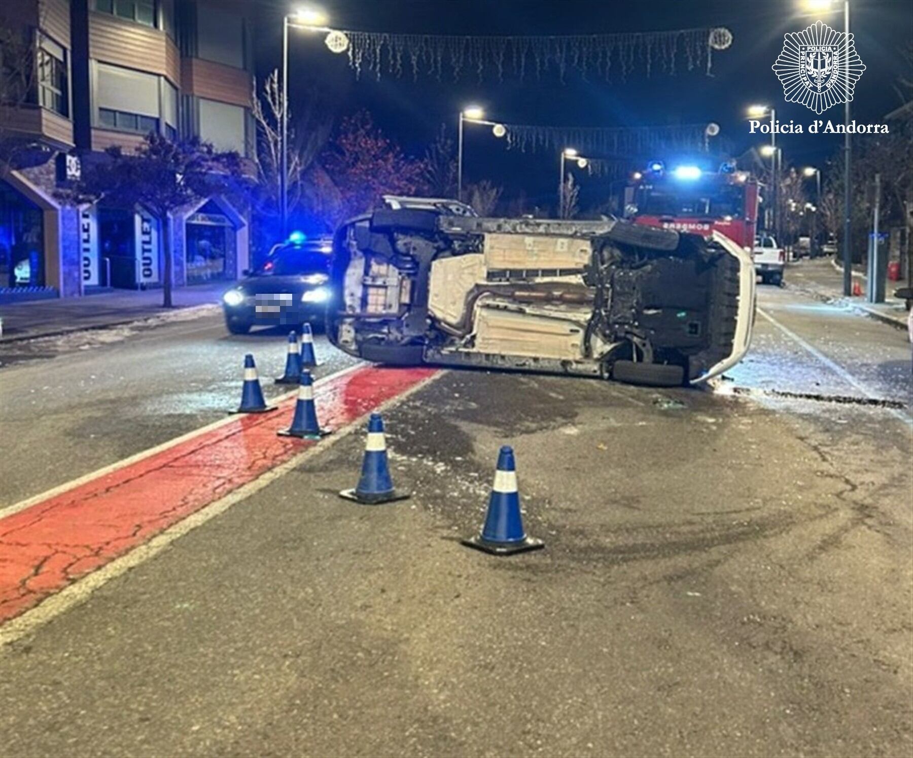 Accident d'una conductora èbria en ple centre de Canillo