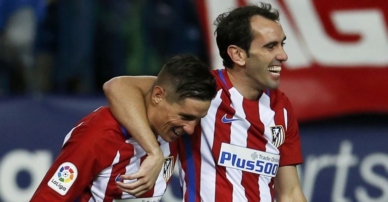 Diego Godín festeja un gol ante el Leganés